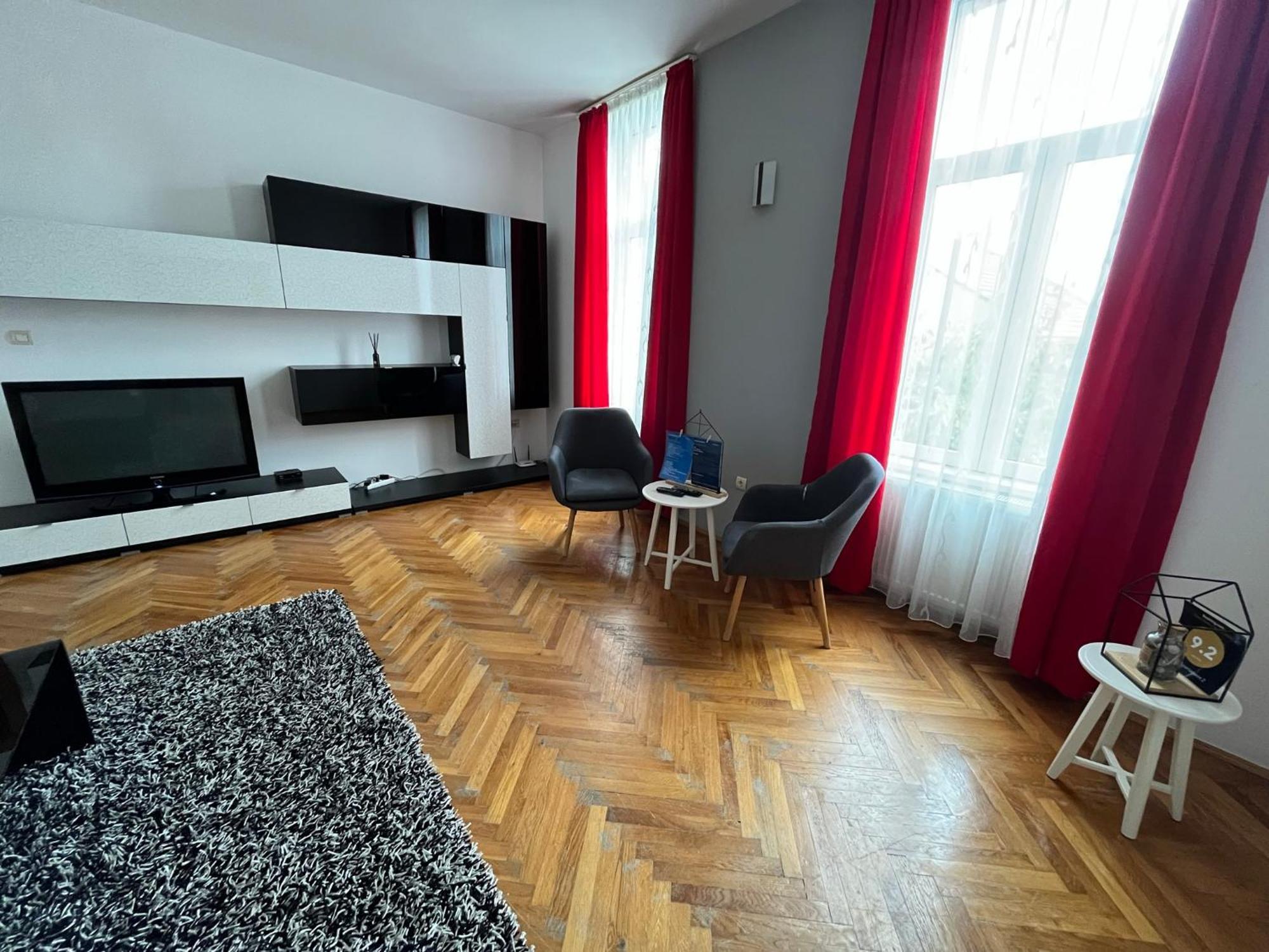 Schei Apartment 2 บราชอฟ ภายนอก รูปภาพ